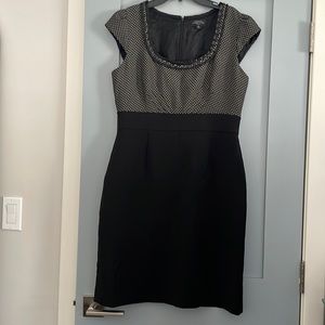 Tahari Arthur S Levine Black and White Shift Dress